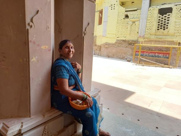 A woman devotee at Ma Vindhyavasini mandir